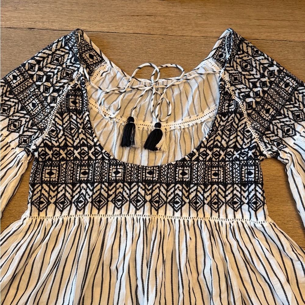 Free People tunic with Black and White Stripes - Picture 4 of 6